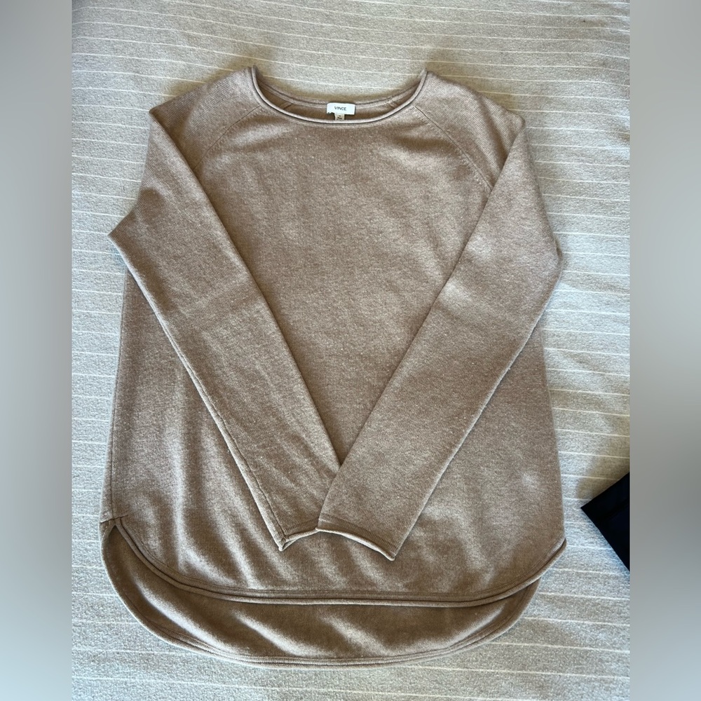 VINCE cashmere blend tan sweater size XS